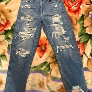 American Eagle Outfitters Ripped Mom Straight Jeans size 12
